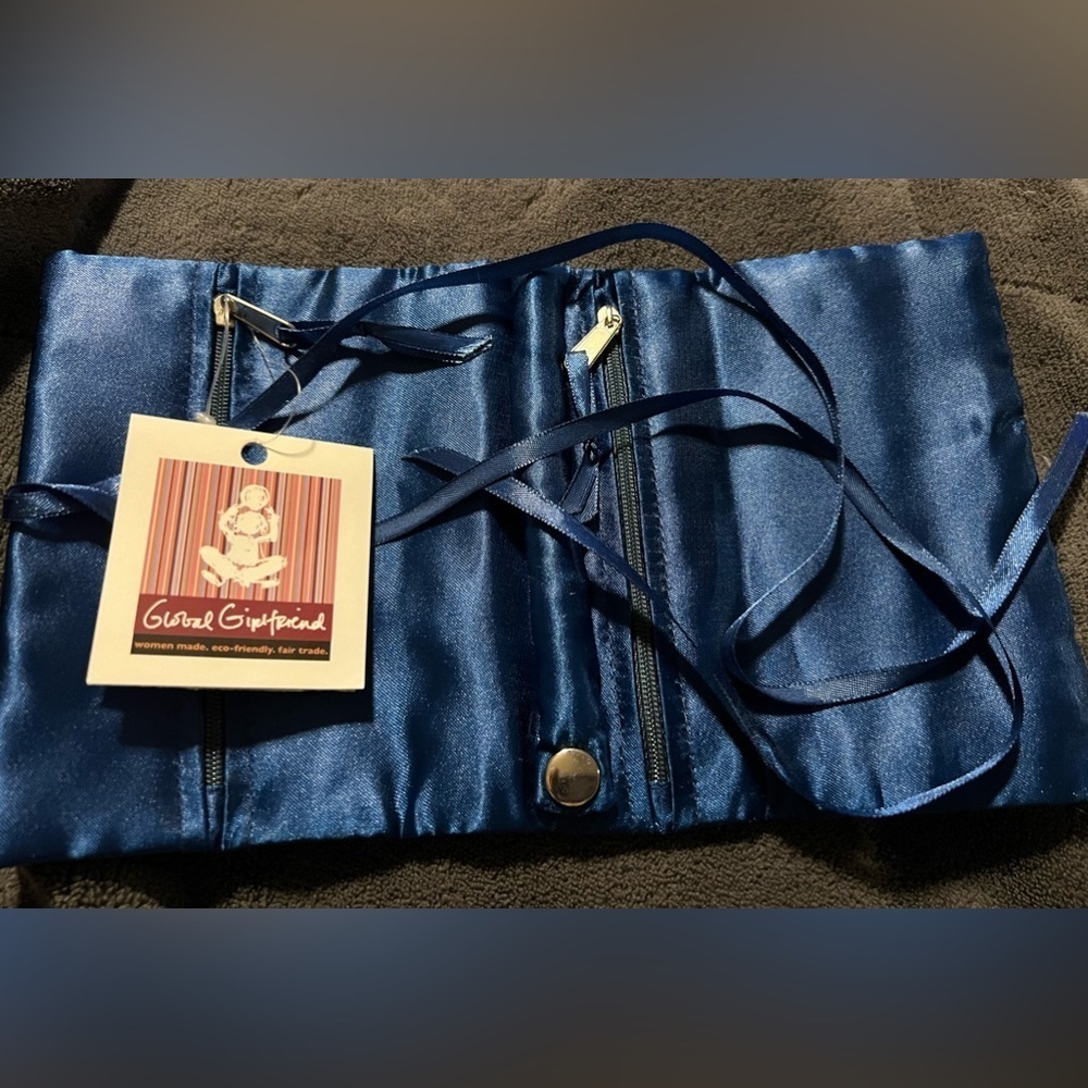 Fair Trade Global Girlfriend - Explorer Jewelry Roll